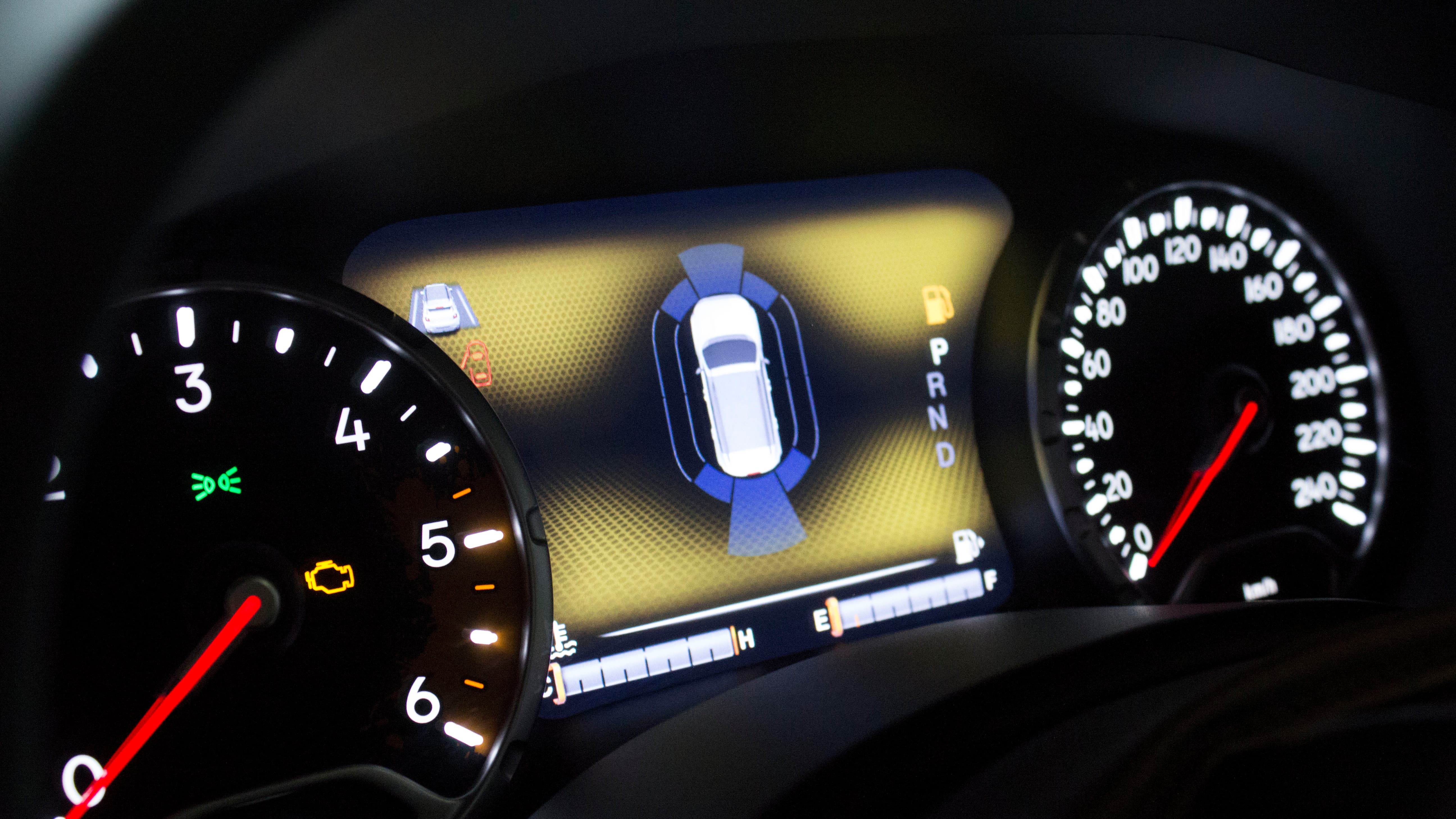 Compteurs-voiture-mandataire.jpg Compteurs-voiture-mandataire.jpg
