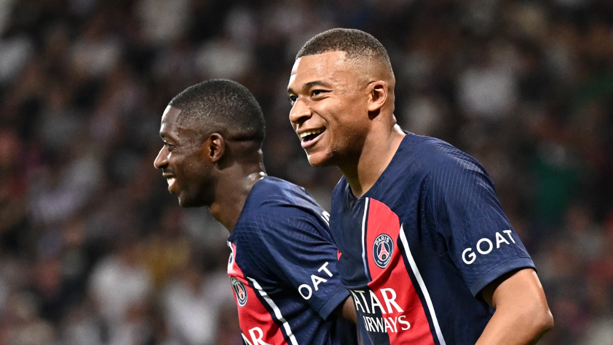 Kylian Mbappé avec Ousmane Dembélé sous le maillot du PSG