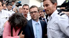 Le docteur Bonnemaison à la sortie de l'audience, après l'annonce du verdict.