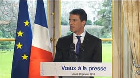 "Résister, c'est se confronter à la réalité", répond Valls à Taubira