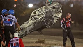 Ce qui reste de la voiture de Romain Grosjean