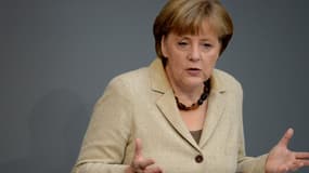 La chancelière allemande, Angela Merkel, a rappelé, ce lundi matin, le caractère "essentiel" de la relation franco-allemande, pour Berlin.