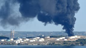 La raffinerie de LyondellBassel dans les Bouches-du-Rhône a été victime d'un incendie.