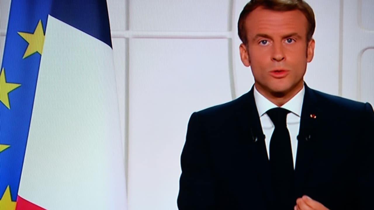 Elysée : sermon ou allocution ? Le-president-Emmanuel-Macron-lors-de-son-allocution-du-9-novembre-2021-a-Paris-1163648