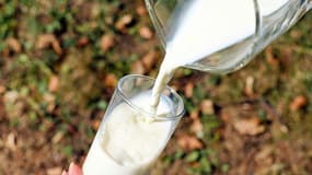 Un verre de lait (photo d'illustration)