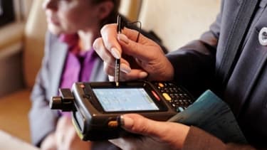 Les contrôleurs SNCF seront désormais équipés de "personal digital assistant" fabriqués et gérés par VeriFone.