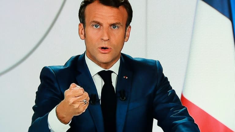 Emmanuel Macron à l'Elysée lors d'une interview télévisée diffusée sur TF1 le 21 juillet 2020
