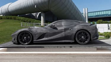 Une maquette en fibre de carbone de 812 Superfast plus chère qu'une 812 Superfast, c'est ce qui est attendu lors des prochaines enchères RM Sotheby's à Maranello dans 8 jours.