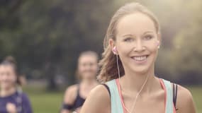 Pour prévenir certaines maladies chroniques, dont le cancer, il est recommandé aux adultes de pratiquer au moins l'équivalent de 30 minutes de marche rapide par jour.