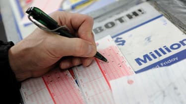 Il retrouve un billet de loto gagnant près d'un an après le tirage