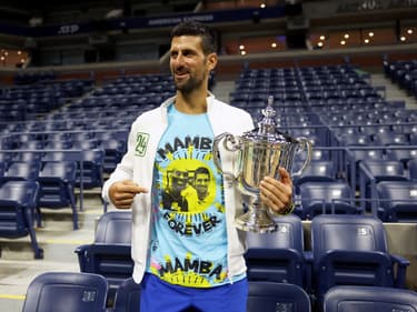 Le t-shirt hommage de Novak Djokovic à Kobe Bryant après son sacre à l'US Open, le 10 septembre 2023