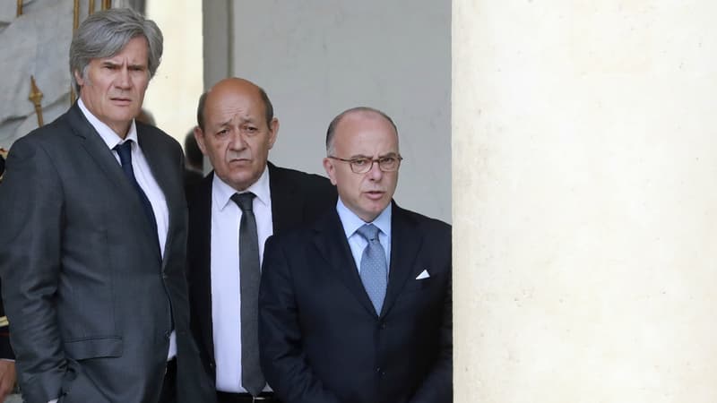 François Hollande espère garder ses troupes unies, alors que plusieurs ministres seraient tentés de rejoindre Emmanuel Macron. 