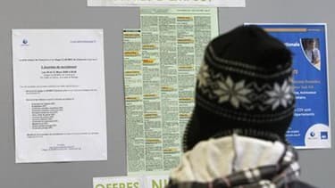 François Hollande compte mettre l'accent sur les contrats d'avenir et les contrats de génération pour infléchir la courbe du chômage