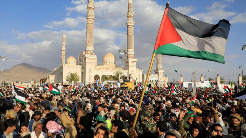 Les images de l'immense manifestation pro-palestinienne au Yémen