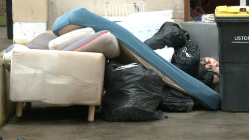 "L'eau est montée jusque-là": les sinistrés découvrent l'ampleur des dégâts après les crues dans l'Ouest