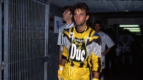 Lionel Charbonnier avant un match Auxerre-Saint Etienne (3-0, D1), le 2 octobre 1994