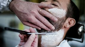Covid-19: faut-il se raser la barbe pour que le masque soit plus efficace?