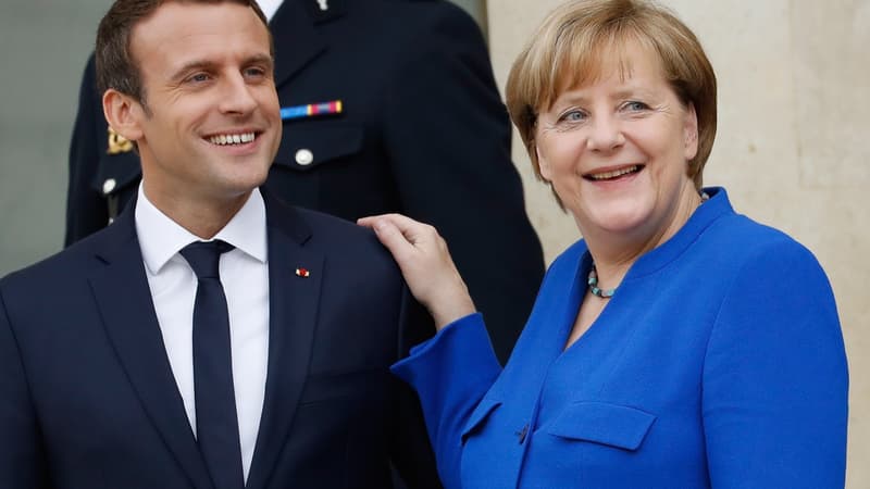 Le président français Emmanuel Macron et la chancelière allemande Angela Merkel. 