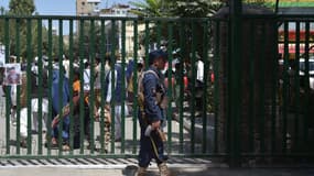 Un policier afghan en patrouille à Kaboul, vendredi 13 août 2021