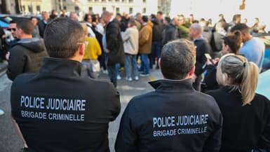 Des policiers rassemblés à Marseille ce 5 mars 2025 pour protester contre les réquisitions du parquet contre le policier ayant tiré sur Nahel en 2023