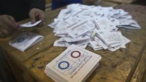 Le "oui" l'a emporté par 98,1%, avec 38,6% de participation, au référendum constitutionnel en Egypte