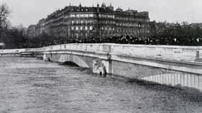 Paris pendant la crue de 1910.