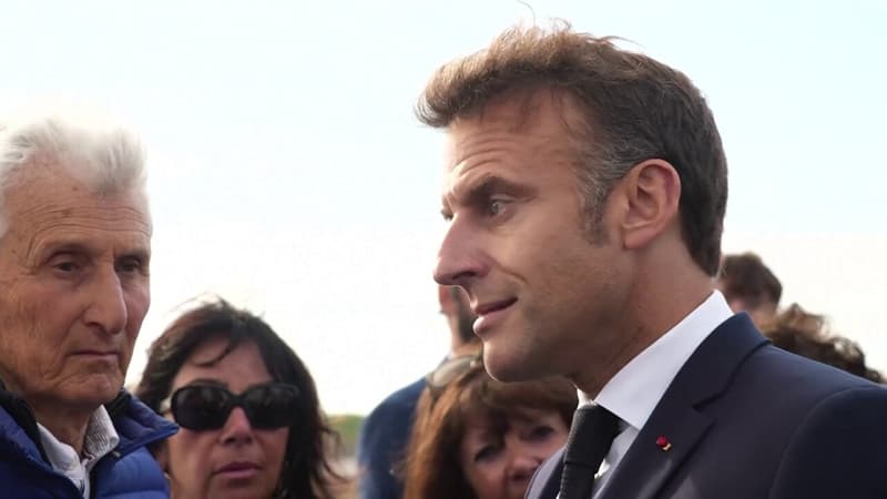 Aller changer de sexe en mairie: Emmanuel Macron pointe des choses ubuesques dans le programme de l'extrême gauche