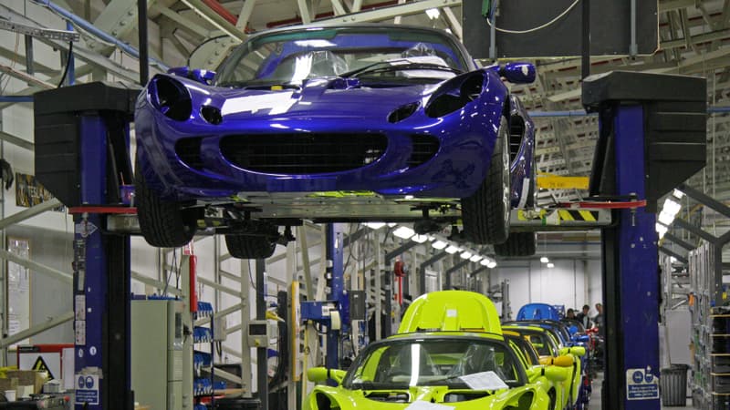 Assemblage dans l'usine Lotus, à Hethel, en Angleterre.