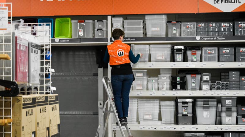 "Pour un marteau ou un luminaire, c’est l’enseigne idéale": pourquoi Weldom cartonne malgré la crise du secteur?