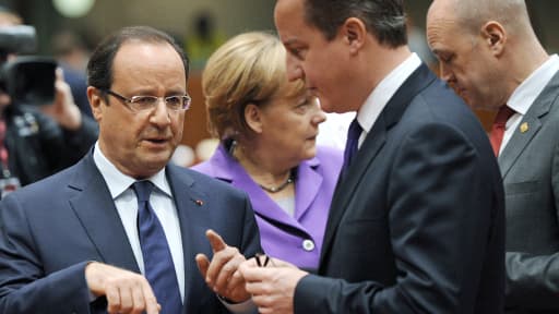 Angela Merkel, François Hollande, David Cameron et les 25 autres dirigeants de l'UE se retrouveront ensuite entre eux pour "débattre de la situation en Ukraine.