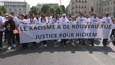 Une marche blanche à Marseille (Bouches-du-Rhône) le dimanche 8 juin 2025, en hommage à Hichem Miraoui, tué lors d'un attentat raciste à Puget-sur-Argens (Var) le 31 mai 2025.