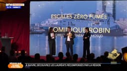 Dominique Robin, directeur général d'AtomoSud, a reçu le lauréat de la catégorie environnement des 10 ans de la région Sud pour son initiative "Escales Zéro Fumée", visant à électrifier les bateaux à quai à Marseille, Nice et Toulon.