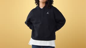 La boutique Courir affiche discrètement une offre dingue sur ce sweat à capuche de la marque Jordan