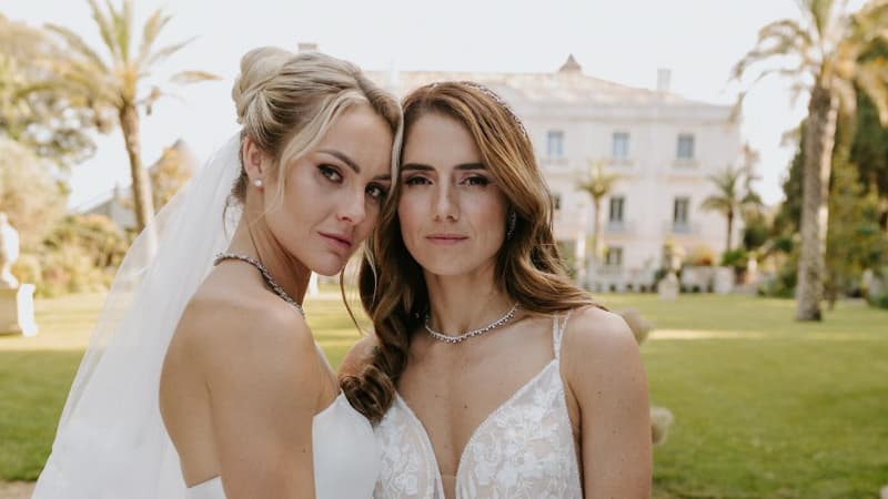 Les joueuses lyonnaises Ellie Carpenter et Danielle van de Donk se sont mariées.