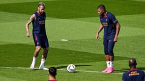 Neymar et Kylian Mbappé à l'entraînement du PSG, 20 juillet 2023