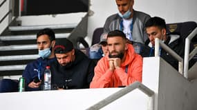 Anthony Briançon et Lucas Deaux en tribunes lors de Nîmes-Nantes le 28 février 2021.