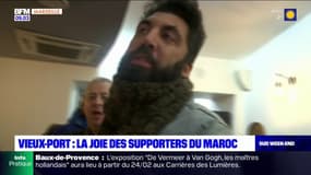 Coupe du monde de foot: la joie des supporters du Maroc sur le Vieux-Port de Marseille
