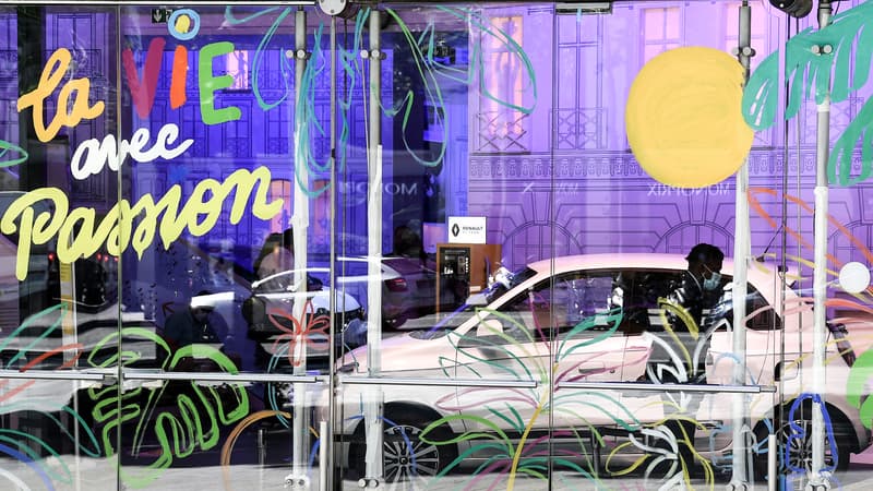 Image d'illustration - Une concession automobile de la marque Renault. Les showrooms ont connu un afflux de clients en juin et juillet, grâce à la mise en place d'un dispositif généreux d'aides pour changer de voitures. 