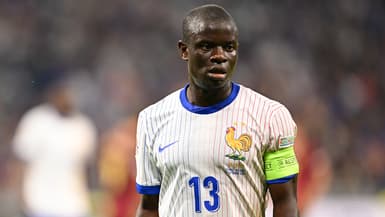 N'Golo Kanté avec le brassard de capitaine lors de Belgique-France, en septembre 2024.