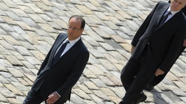 Jean-Marc Ayrault atteint un record de popularité avec 69% de bonnes opinions, ce qui en fait le Premier ministre le plus populaire jamais mesuré par BVA en trente ans. Selon cet institut de sondage, la popularité de François Hollande, forte elle aussi, e