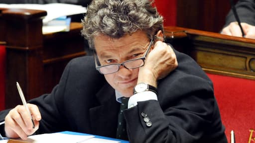 Jean-Louis Borloo sur les bancs de l'Assemblée nationale, à Paris, ici le 1er avril 2008.