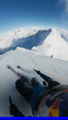  Un alpiniste polonais devient le premier à descendre l'Everest à ski sans oxygène 