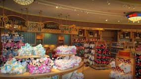 La boutique Wolrd of Disney située au cœur de Disney Village, à Chessy. 