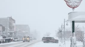 La ville de Truckee, en Californie, recouverte de neige le vendredi 1er mars 2024.
