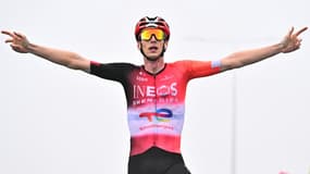 Le Néerlandais d'INEOS Thymen Arensman vainqueur à Superbagnères, 14e étape du Tour de France, 19 juillet 2025