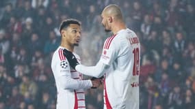 Kenny Lala et Ludovic Ajorque célèbrent un but de Brest contre Prague en Ligue des champions, le 6 novembre 2024