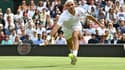 Le Suisse Roger Federer face au Britannique Cameron Norrie au 3e tour de Wimbledon, le 3 juillet 2021