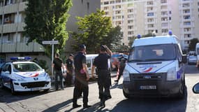 Des policiers dans les quartiers nord de Marseille, en 2012.