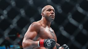 Ciryl Gane lors de sa victoire face Serghei Spivac à UFC Fight Night Paris, le 2 septembre 2023