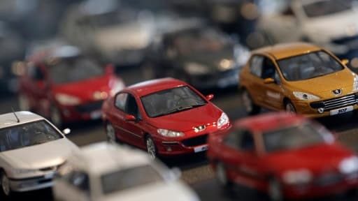 Les immatriculations de voitures particulières en France continuent la dégringolade en janvier.